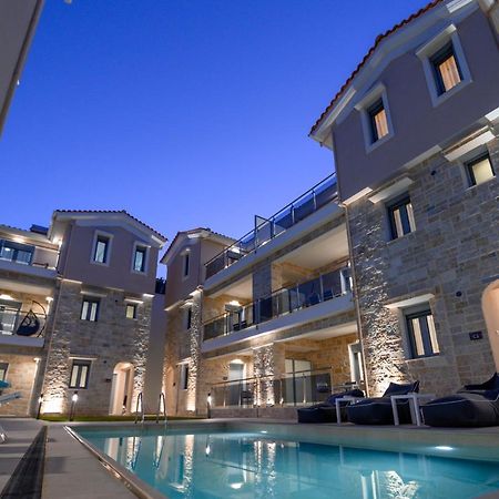 Momento Luxury Apartments Walking Distance From The Beach นิเกียนา ภายนอก รูปภาพ