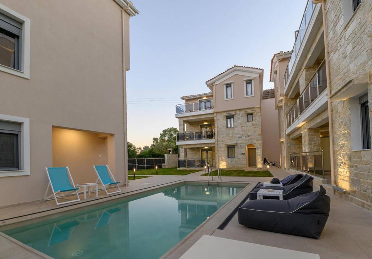 Momento Luxury Apartments Walking Distance From The Beach นิเกียนา ภายนอก รูปภาพ