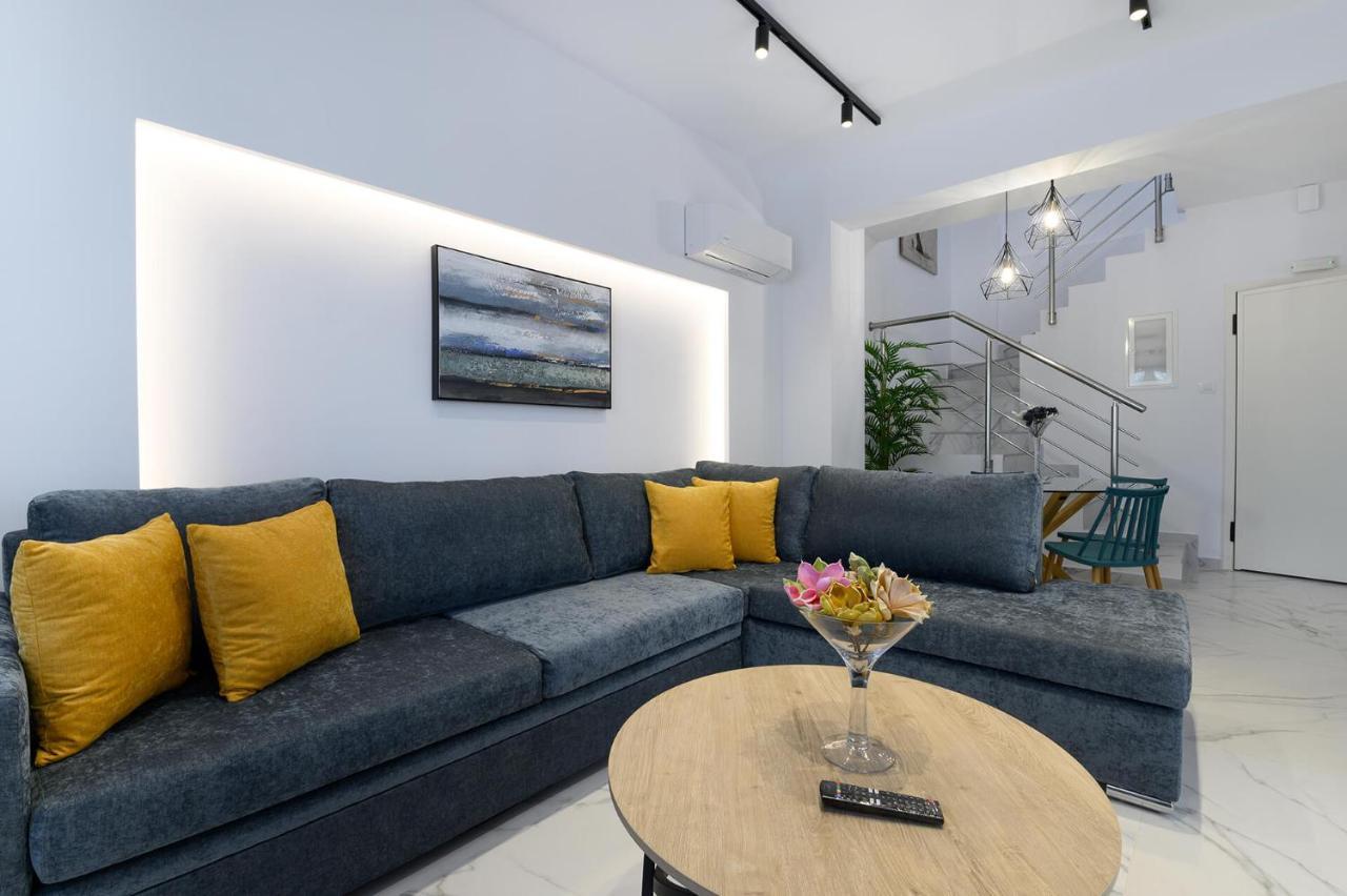 Momento Luxury Apartments Walking Distance From The Beach นิเกียนา ภายนอก รูปภาพ
