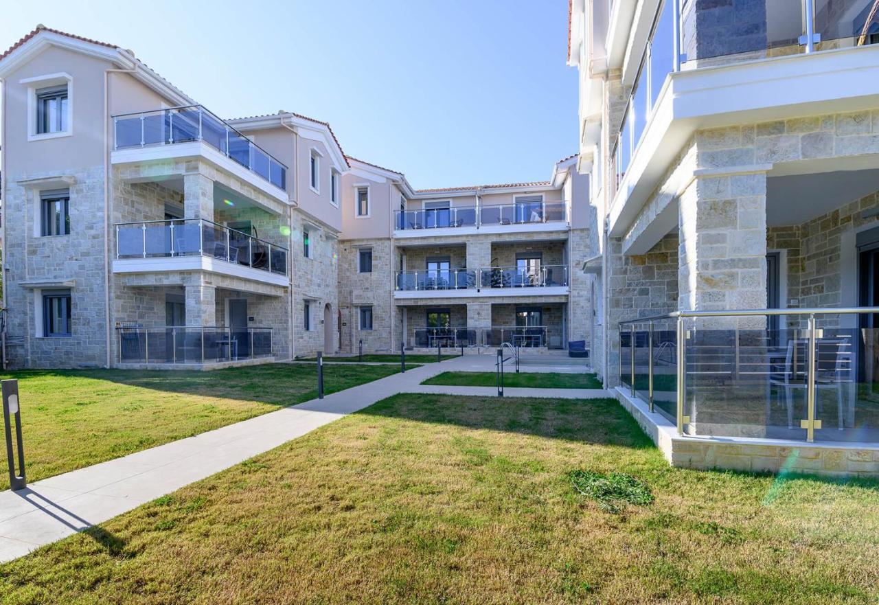 Momento Luxury Apartments Walking Distance From The Beach นิเกียนา ภายนอก รูปภาพ