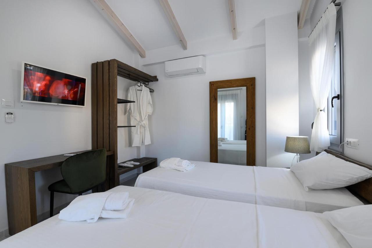 Momento Luxury Apartments Walking Distance From The Beach นิเกียนา ภายนอก รูปภาพ
