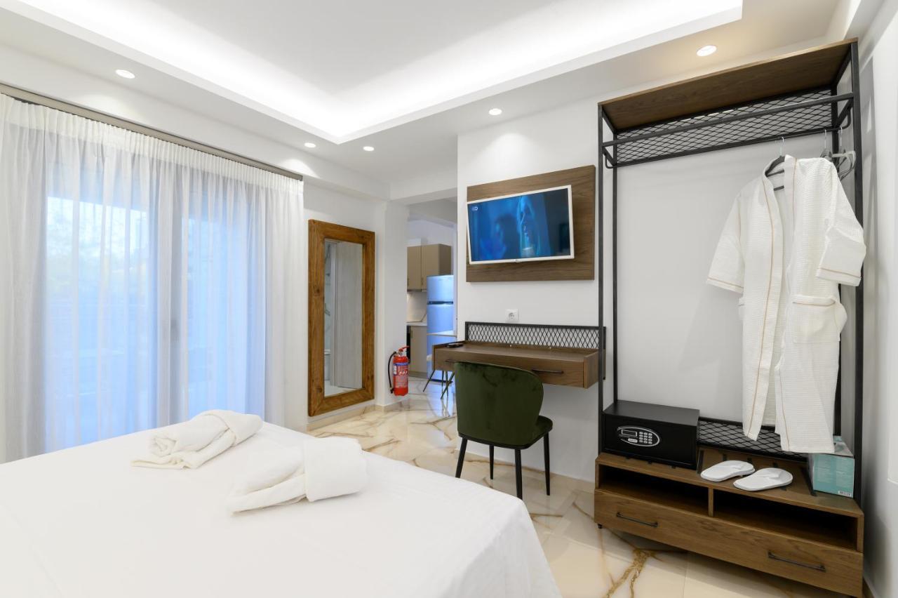 Momento Luxury Apartments Walking Distance From The Beach นิเกียนา ภายนอก รูปภาพ