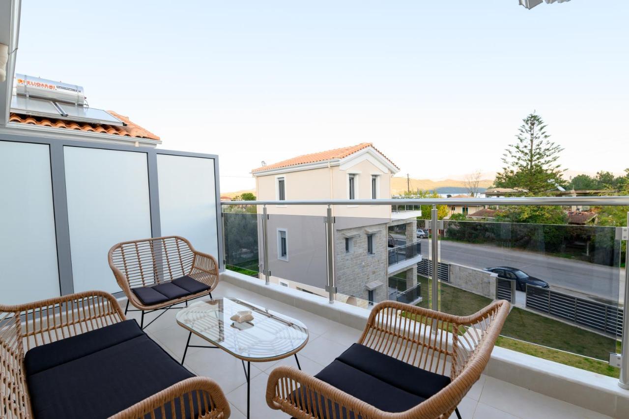 Momento Luxury Apartments Walking Distance From The Beach นิเกียนา ภายนอก รูปภาพ