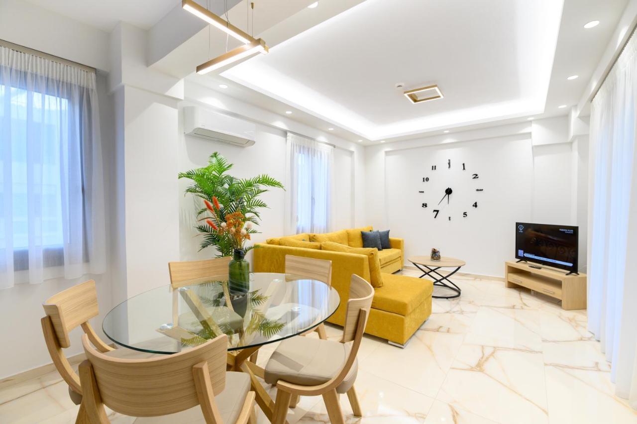 Momento Luxury Apartments Walking Distance From The Beach นิเกียนา ภายนอก รูปภาพ