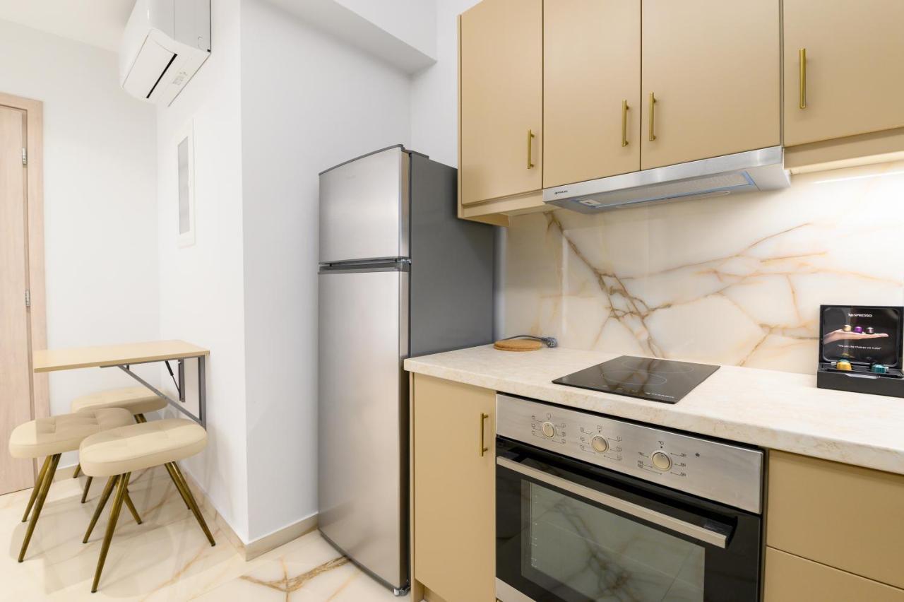 Momento Luxury Apartments Walking Distance From The Beach นิเกียนา ภายนอก รูปภาพ